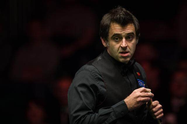 曼联队通过 曼联队通过